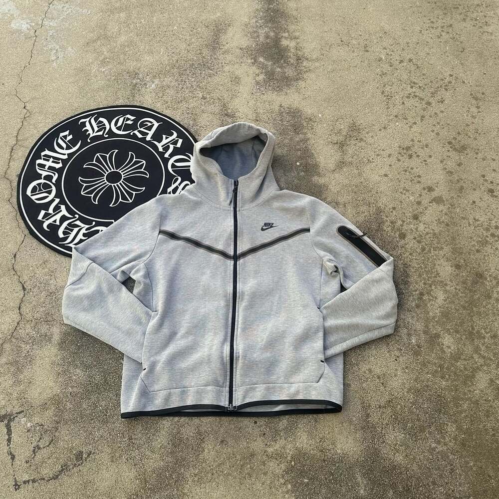 Nike Tech Fleece Full Zip Hoodie Size L Grey